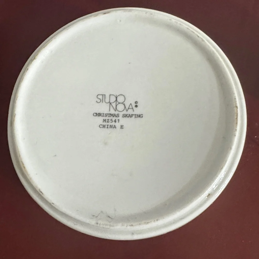 Studio round ceramic